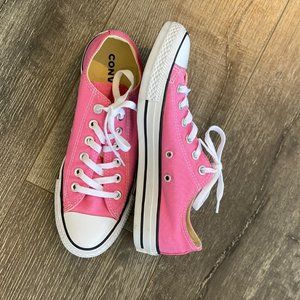 Converse Chuck Taylor All Stars *Unisex* Low Top